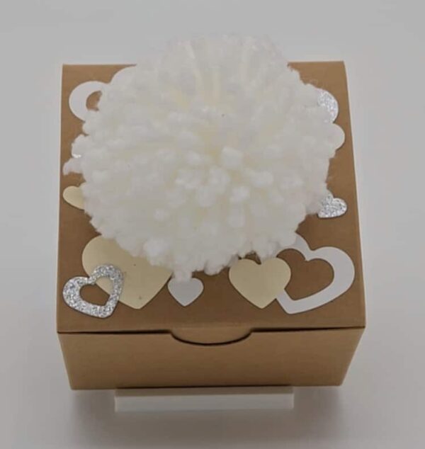 Small Box with Pom: WEDDING HEARTS